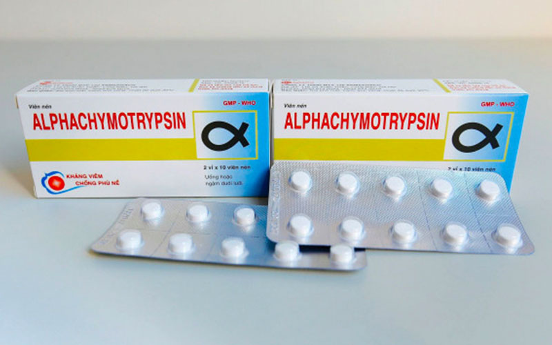 Thuốc chống viêm Alpha chymotrypsin cũng được dùng trong điều trị chứng chảy máu chân răng