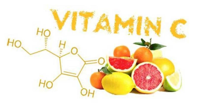 Nhiệt miệng nên uống nhiều vitamin C