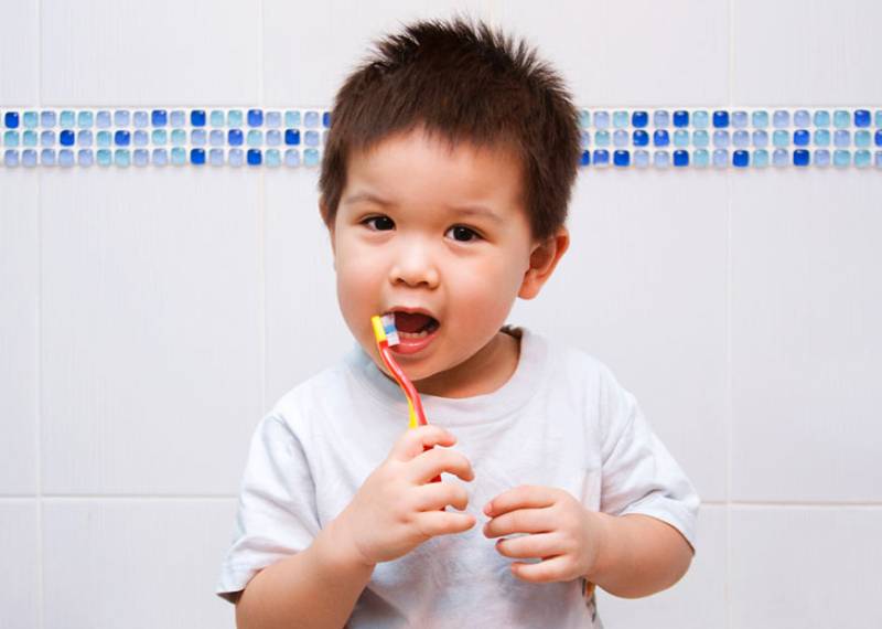 Giữ vệ sinh khoang miệng giúp ngăn ngừa bệnh nấm lưỡi bản đồ ở trẻ em